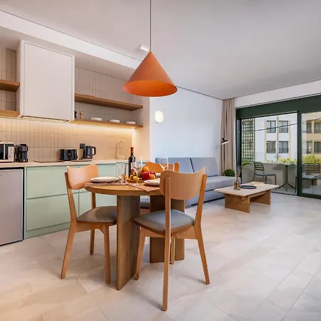 Apart Otel Memphis Center 4*